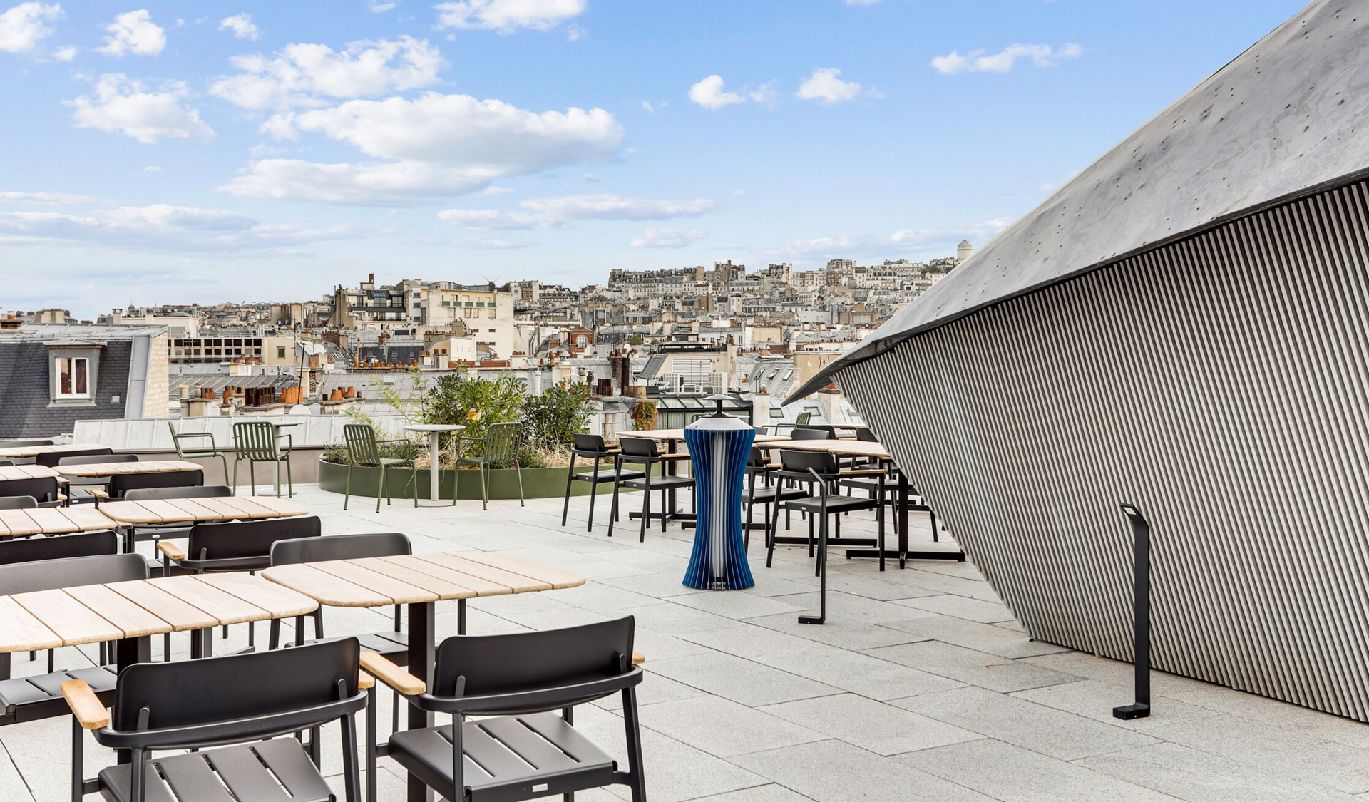 Oxford completes €182.5 million green refinancing with Aareal on comprehensively renovated Paris office